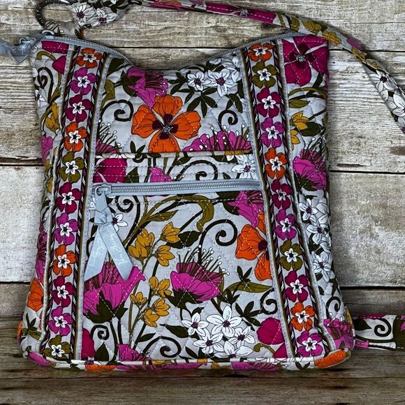 VERA BRADLEY TEA GARDEN QUILTED EVERYDAY COTTON CROSSBODY HIPSTER GRAY FLORAL - Picture 1 of 6